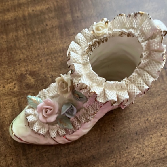 VTG Victorian Shoe, figurine, made in Japan. - Picture 4 of 5